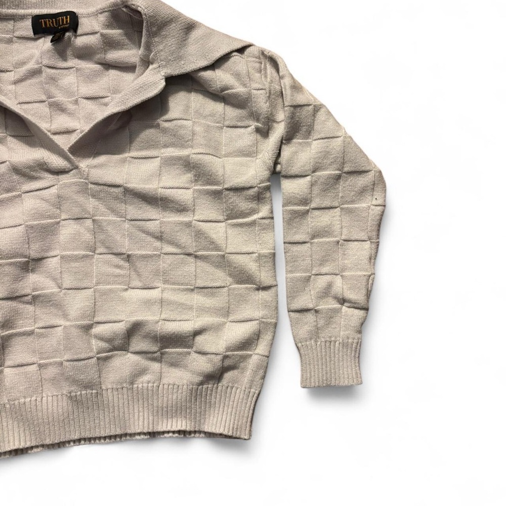 Checkered Sweater - Picture 2 of 2